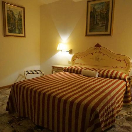 Guesthouse Al Profeta Venice Ngoại thất bức ảnh